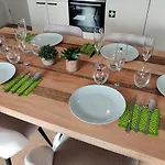 Moderne I Sehr Zentral I Kueche Διαμέρισμα